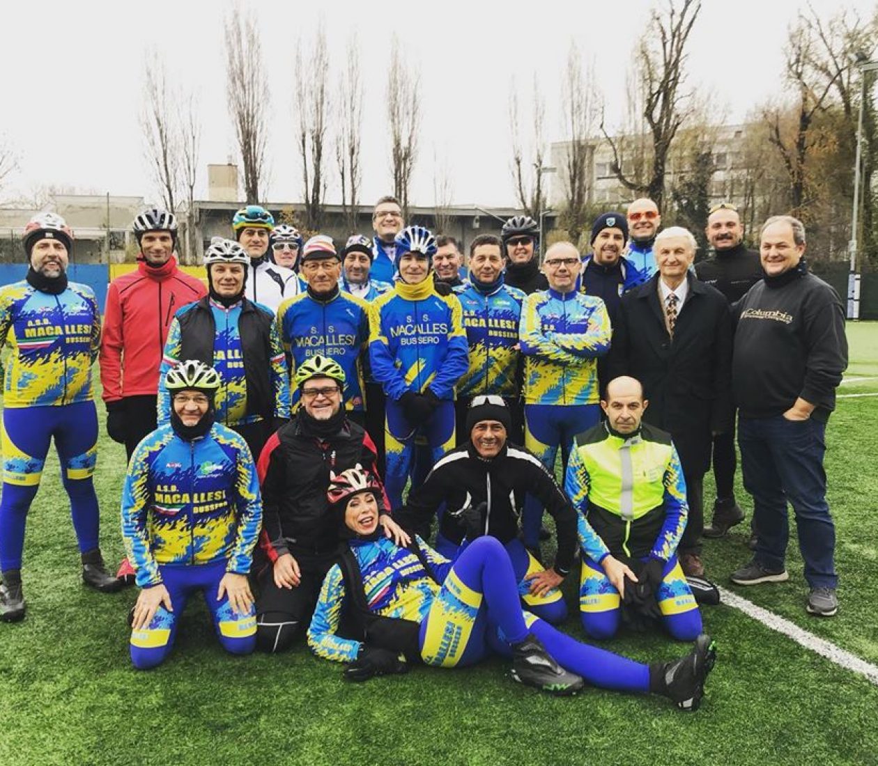 Raduno storico tra ACD Macallesi 1927 calcio e ASD Macallesi Bussero ciclismo!